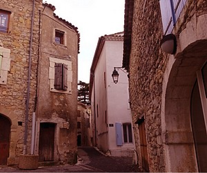 Vue d'intérieur du village Saint Bénézet
